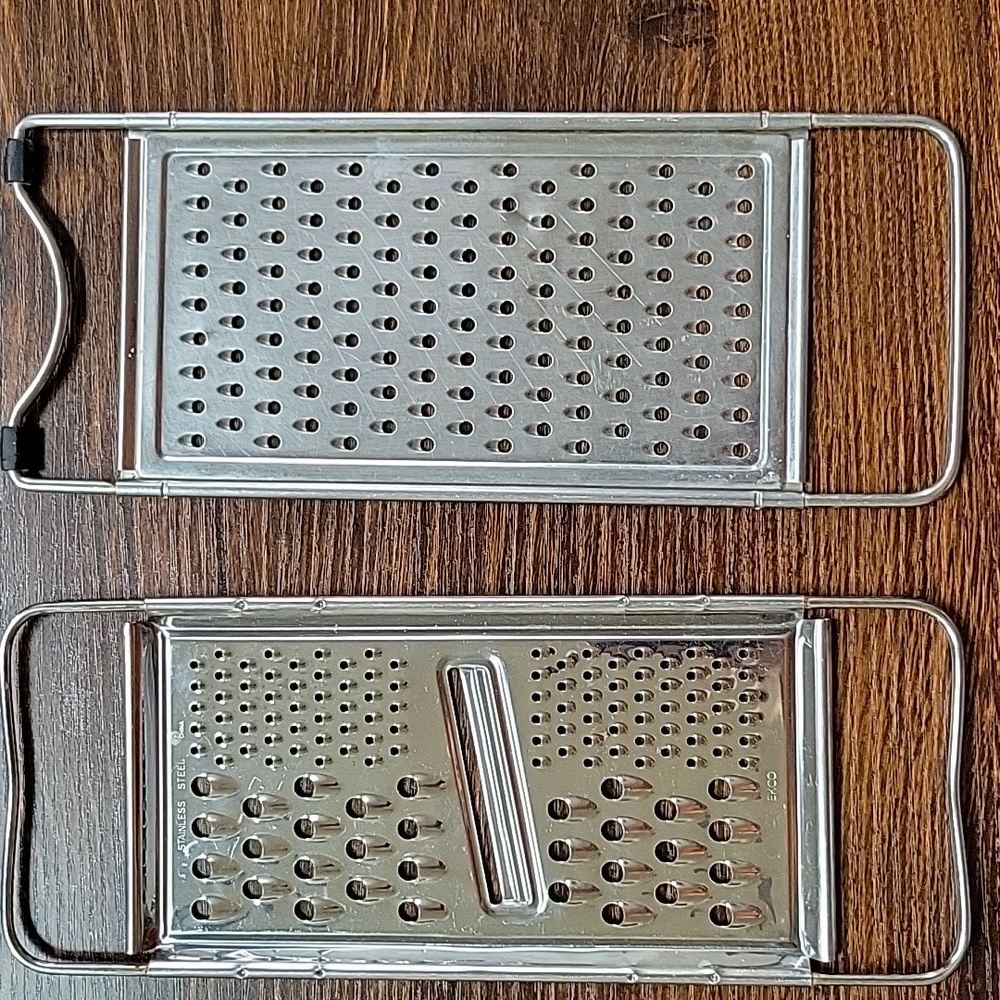 Lot Of 3 Graters - One Vintage - Picture 4 of 4